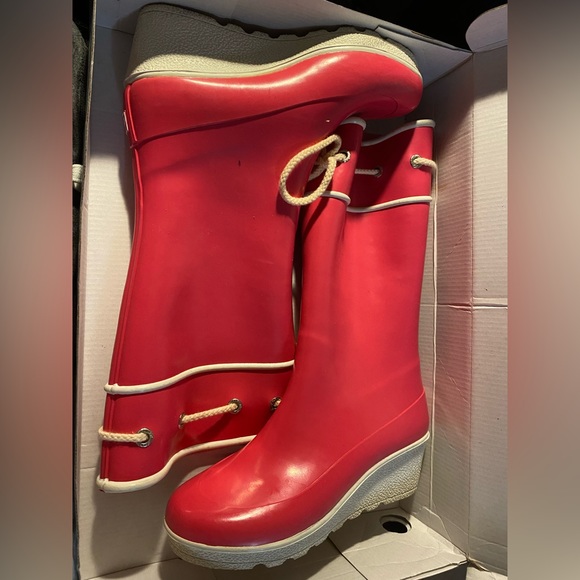 Speedy Sadie Pink Rain Boots with wedge heel.  (In original box) - Picture 2 of 6